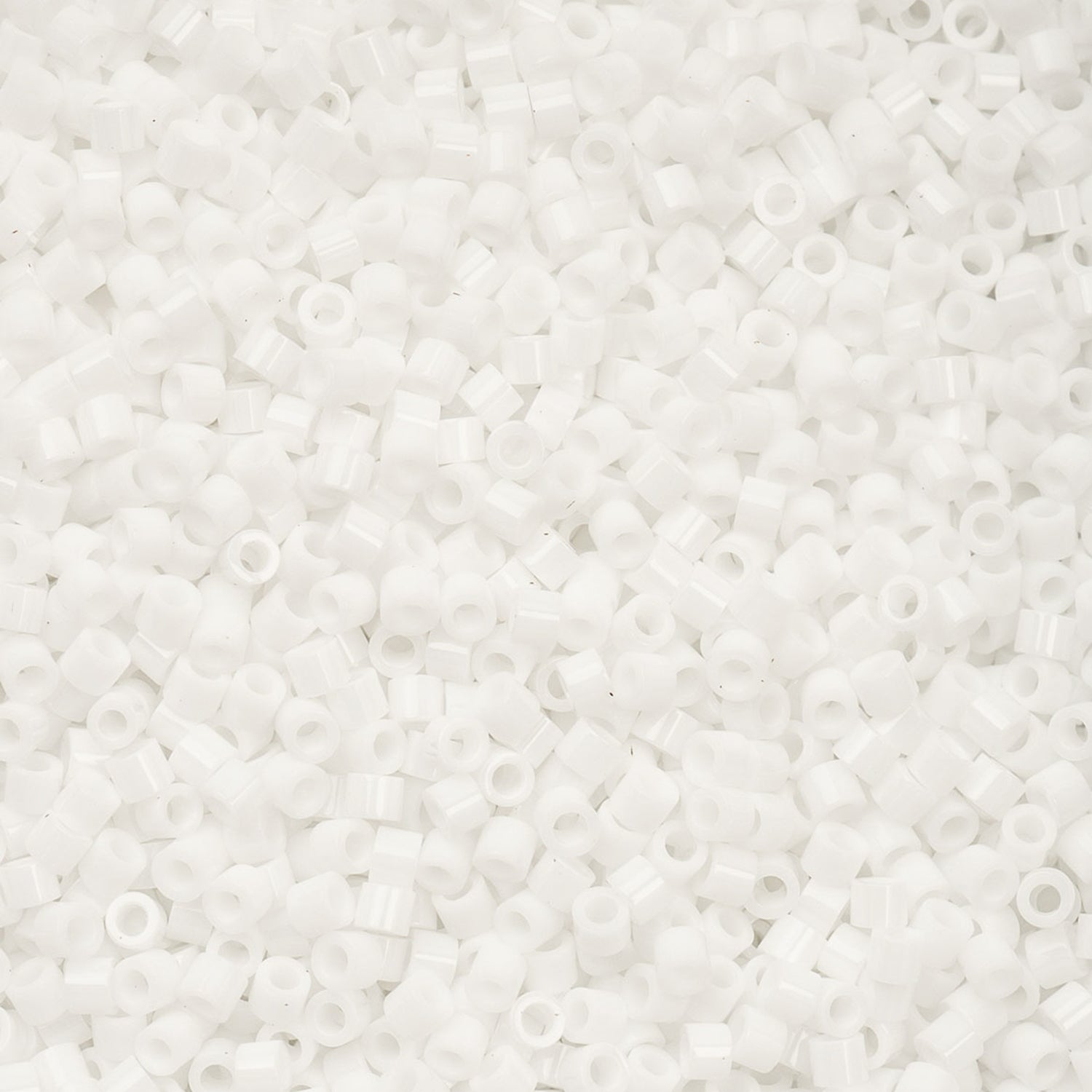 Cylin Bead 11/0 25g Bag - Chalk White - 1023