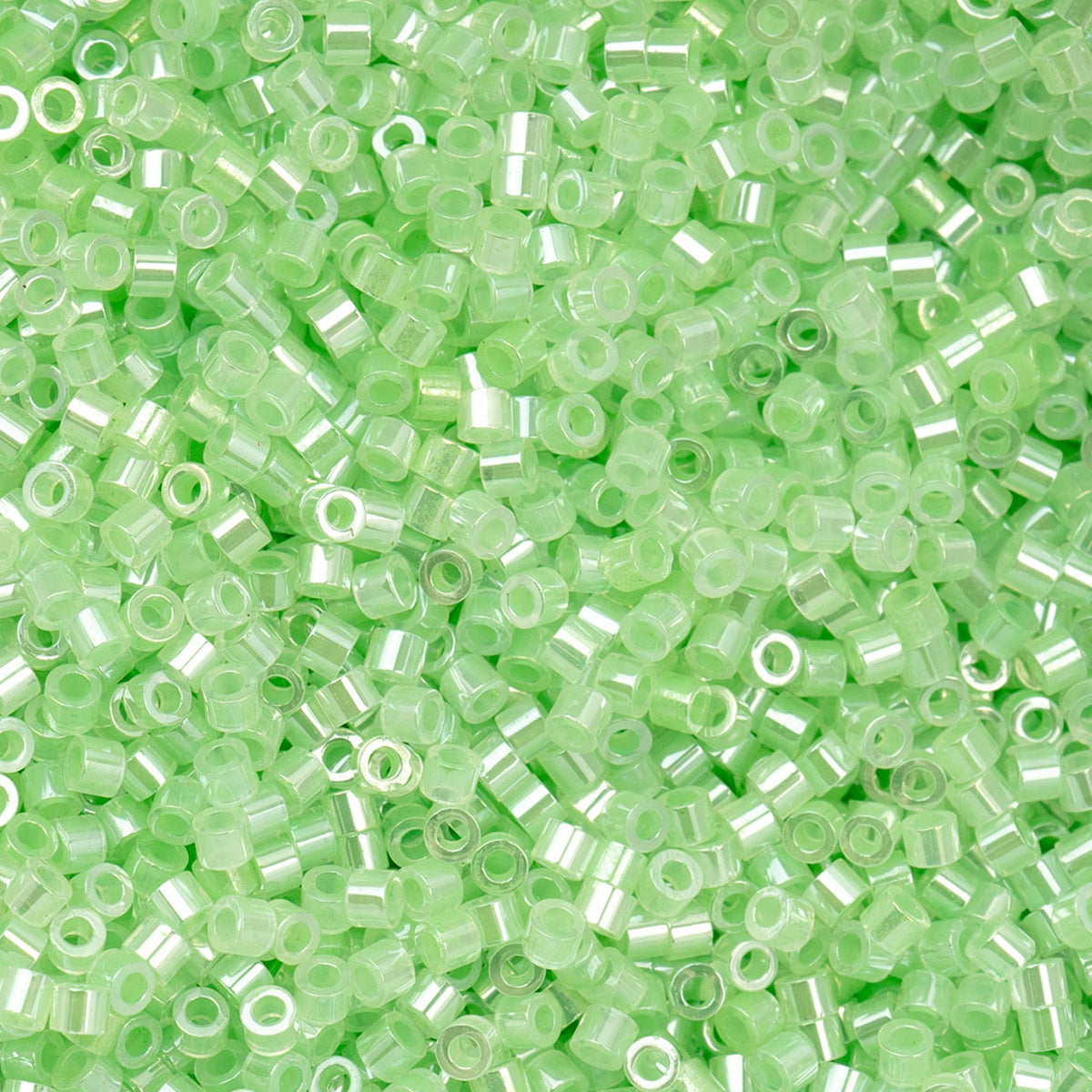 Cylin Bead 11/0 25g Bag Light Crystal Green Ceylon-1029