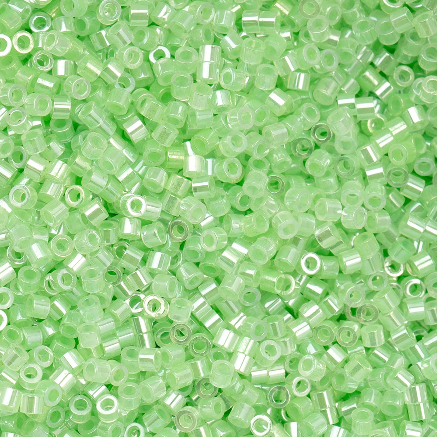 Cylin Bead 11/0 25g Bag Light Crystal Green Ceylon-1029
