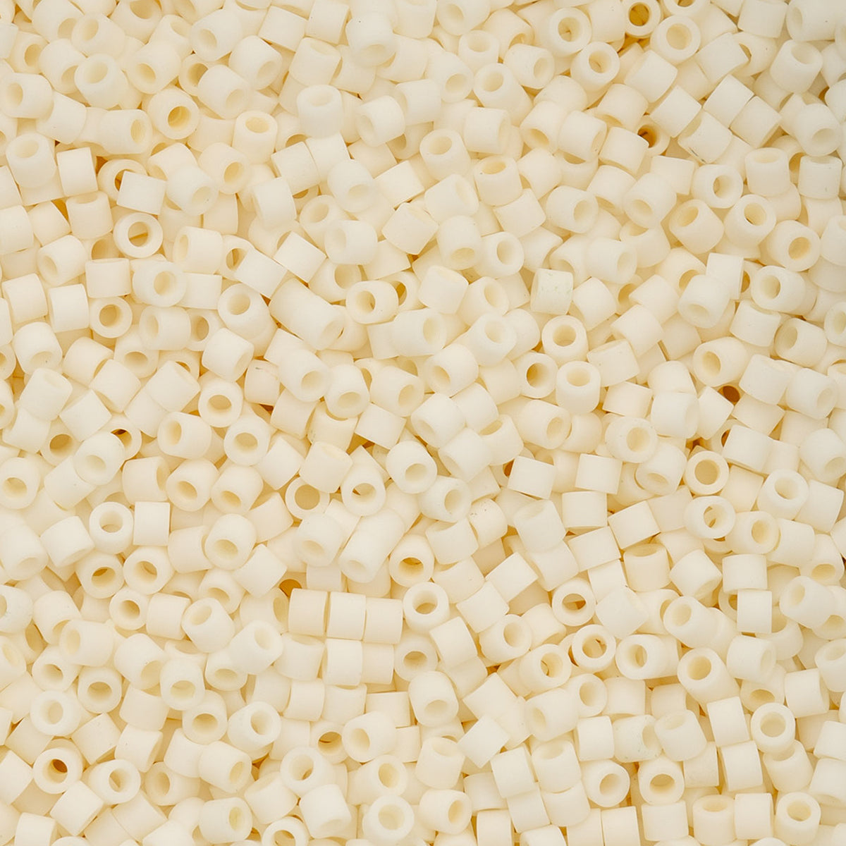 Cylin Bead 11/0 25g Bag - Cream Matte Glazed Luster - 1036