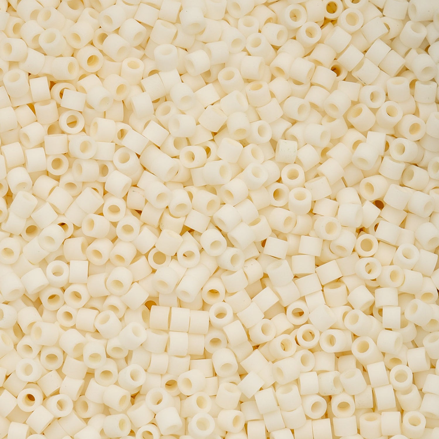 Cylin Bead 11/0 25g Bag - Cream Matte Glazed Luster - 1036