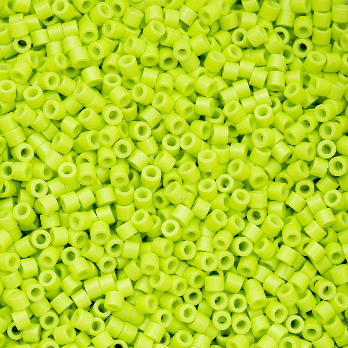 Cylin Bead 11/0 25g Bag Opaque Chartreuse-1065