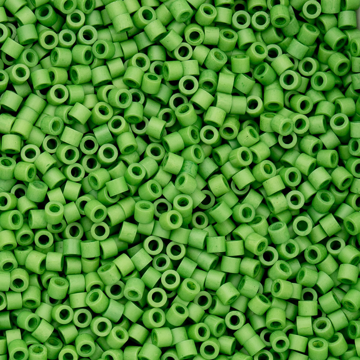 Cylin Bead 11/0 25g Bag - Opaque Spring Green - 1069