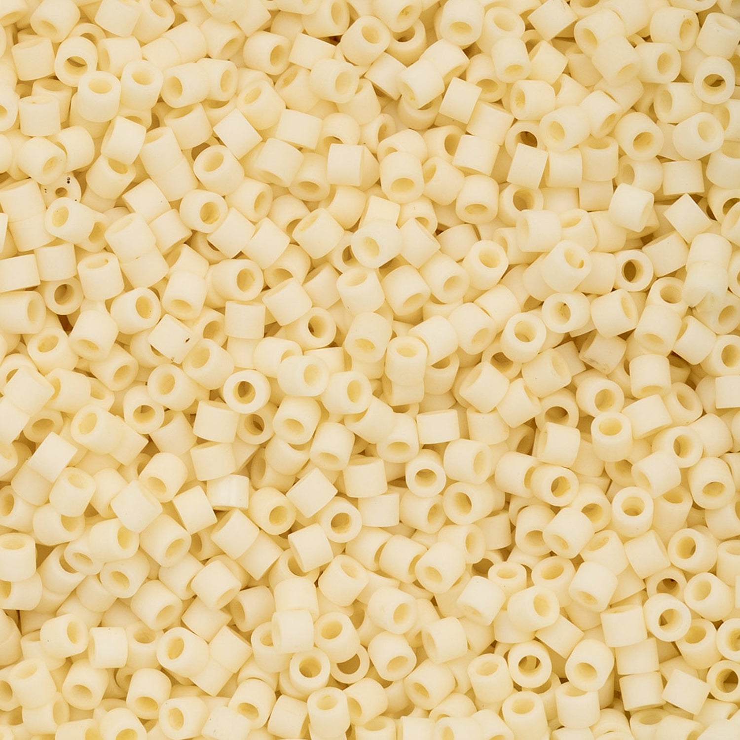 Cylin Bead 11/0 25g Bag Opaque Dark Cream-1072
