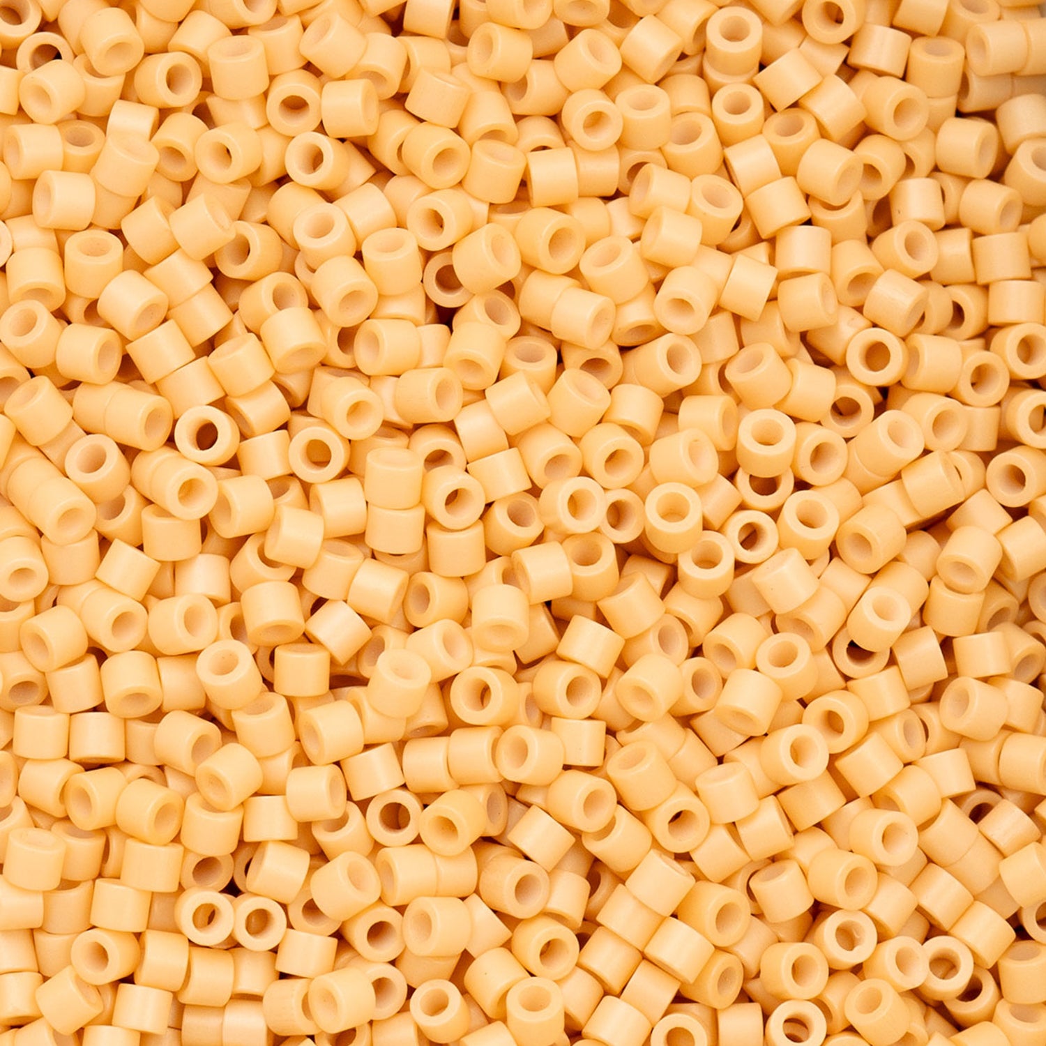 Cylin Bead 11/0 25g Bag Opaque Toasted Almond-1074