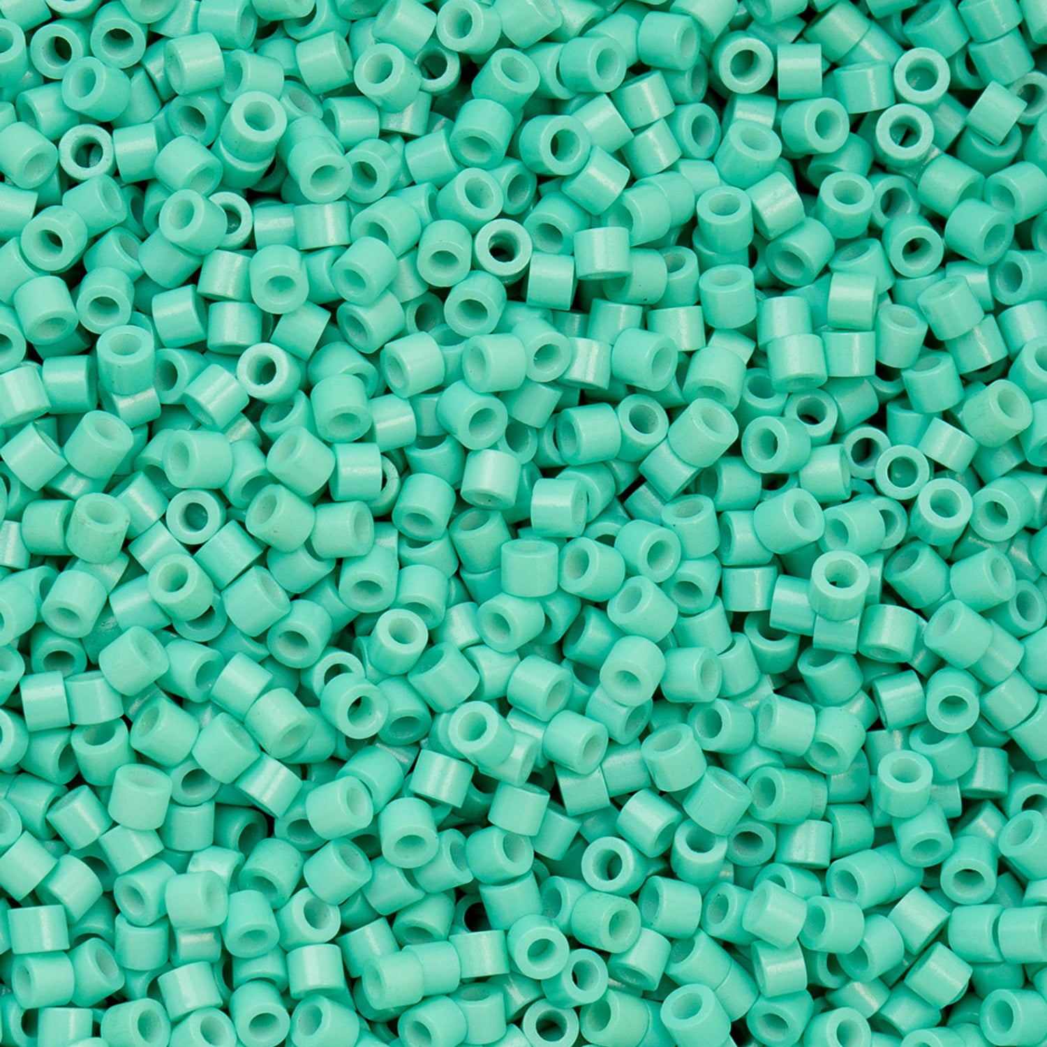 Cylin Bead 11/0 25g Bag Opaque Vibrant Turquoise-1078