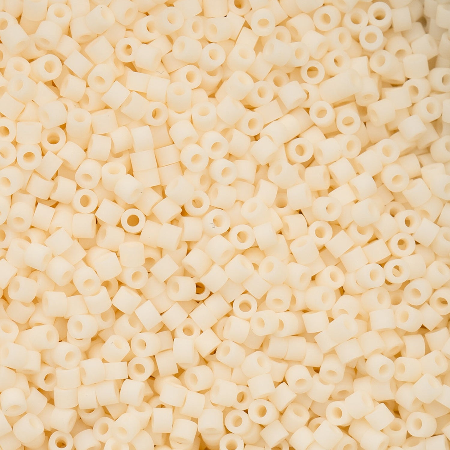 Cylin Bead 11/0 25g Bag - Matte Macaron - Warm Cream - 1157