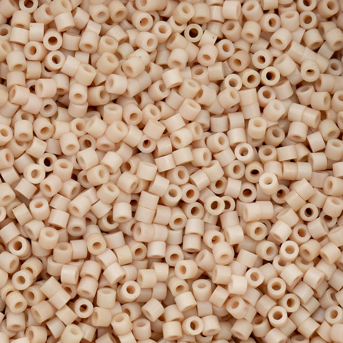 Cylin Bead 11/0 25g Bag - Matte Macaron - Oat Milk- 1170