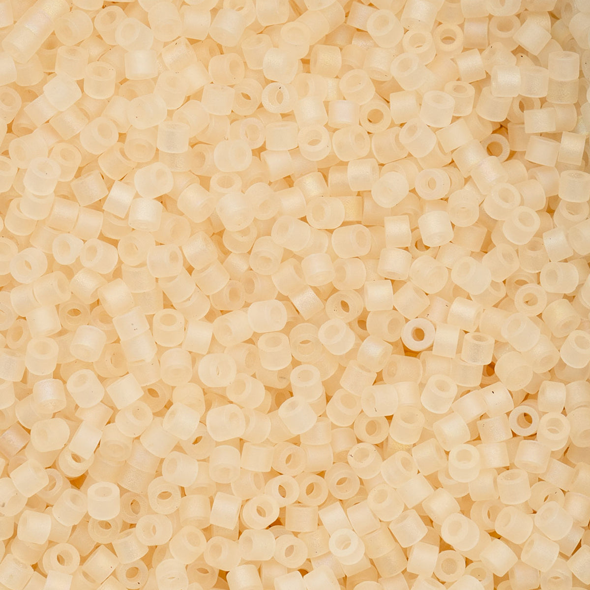 Cylin Bead 11/0 25g Bag - Matte Macaron AB - Ivory - 1176