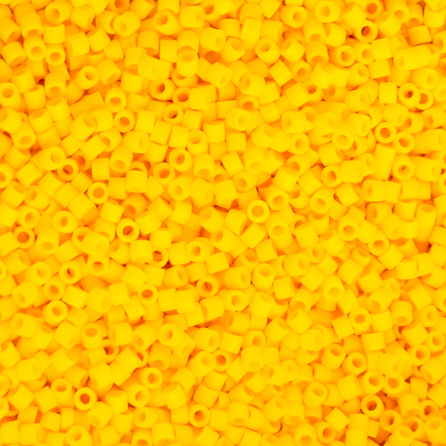 Cylin Bead 11/0 25g Bag - Matte - Opaque Butterlight - 1217