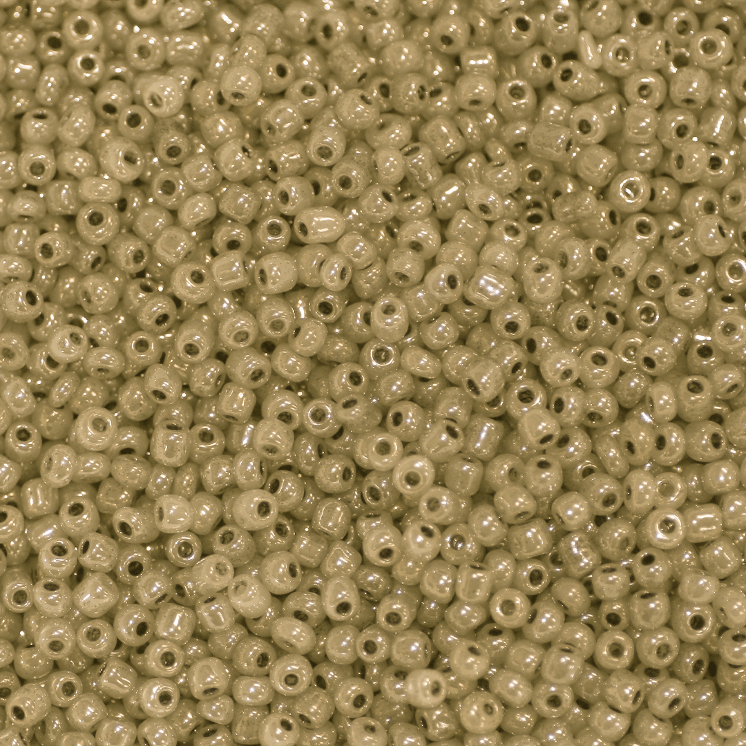 Seed Bead Bulk Bag - 6/0 - Light Gold Galvanized Duracoat - 448g/6,000pcs