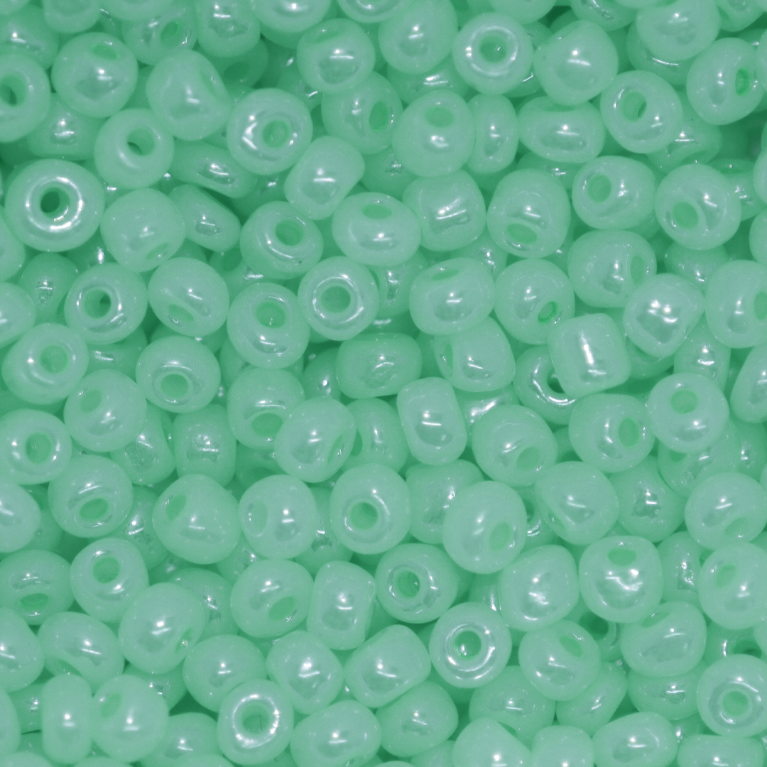 Seed Bead Bulk Bag - 8/0 - Seafoam Green Ceylon - 448g/13,000pcs
