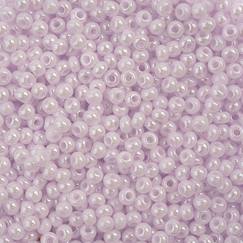 Czech 11/0 -Opaque Natural Pink Luster (26)