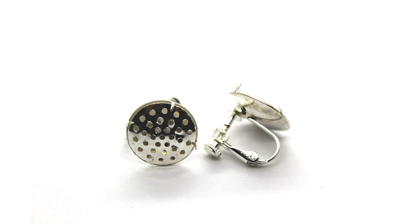 Earrings, Bright Silver, Alloy, Screw Clip On Earrings, 16mm x 17mm, sold per pkg of 1 pair