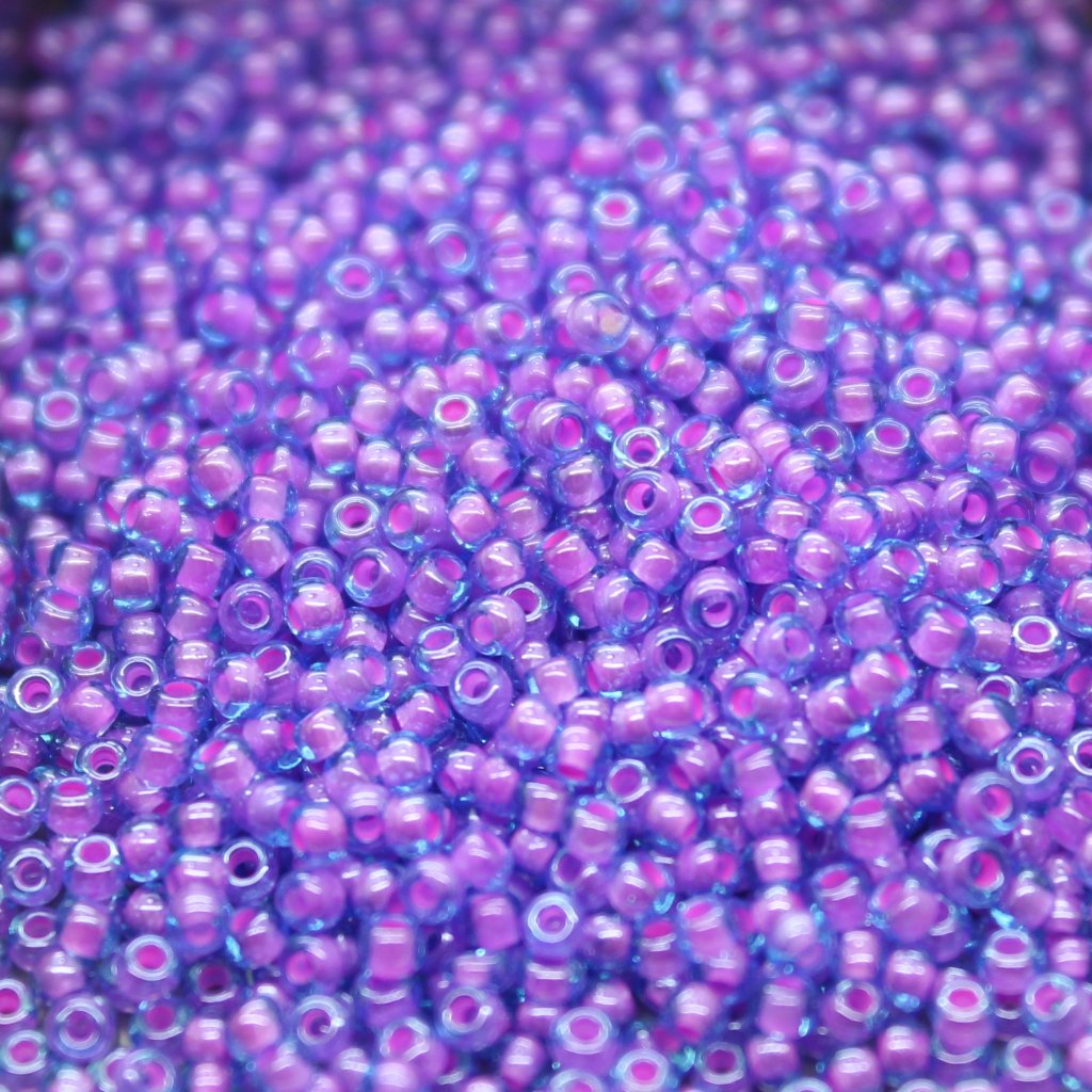 Czech Seed Beads - Czech 11/0 - Aqua/Amethyst Colorlined (29)