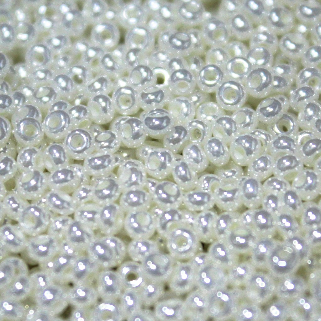 Czech Seed Beads, 22g vial 10/0, Opaque Ceylon Pearl (4)