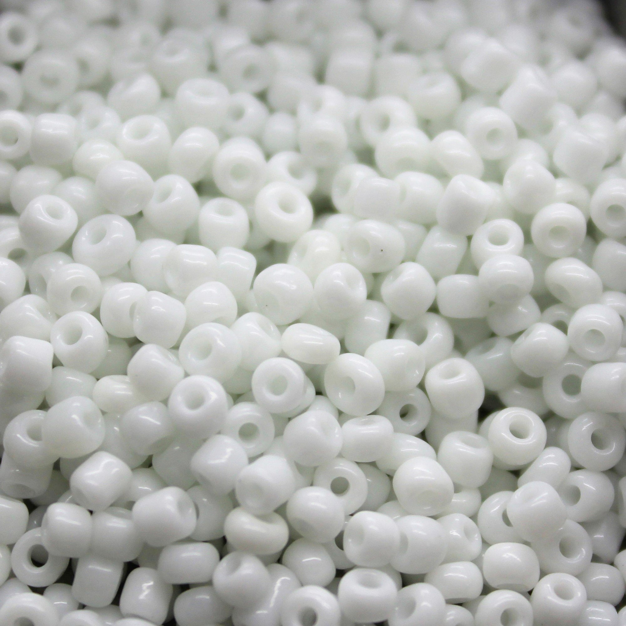 Seed Bead Bulk Bags - 8/0 - White Opaque - 449g/13,000pcs