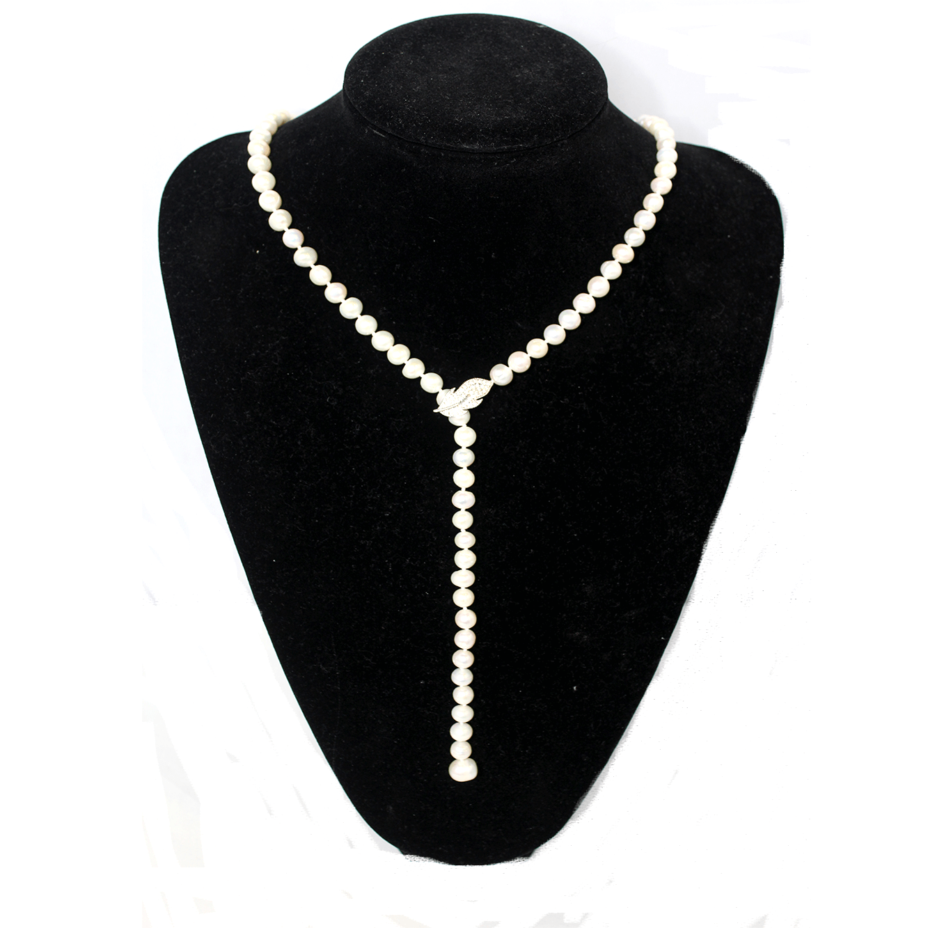 whiteadjustablepearlnecklace